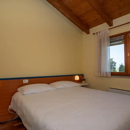 Hotel Caneo