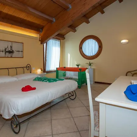 Caneo Hotel